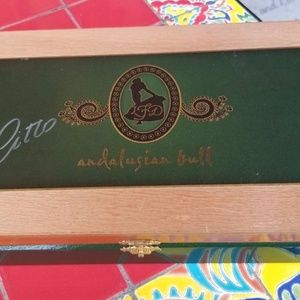 AUTOGRAPHED SIGNED CIGAR BOX, JEWELRY BOX, STORAGE